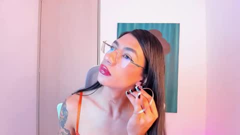 Sofi online show from February 13, 5:20 pm