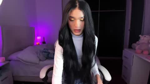    online show from June 23, 3:03 am