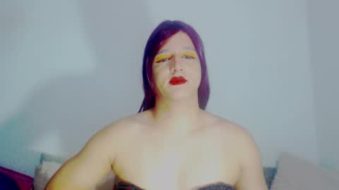 sophiehillsxo online show from March 26, 3:32 am