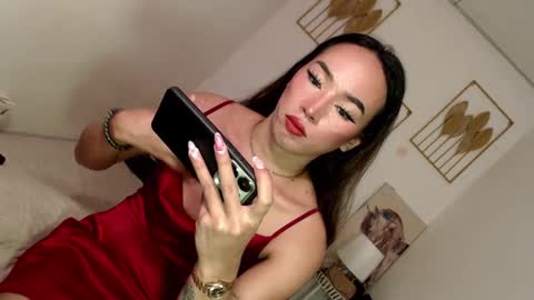 Alora online show from March 5, 6:52 am