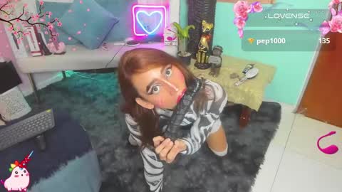 Snapshot of star_mor_ chatting on January 1, 6:16 pm  estrellita online show from January 1, 6:16 pm