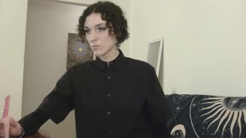 Evan online show from February 24, 12:25 am