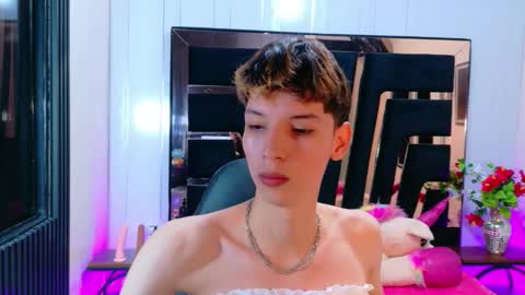 stefany piink online show from March 22, 1:27 pm