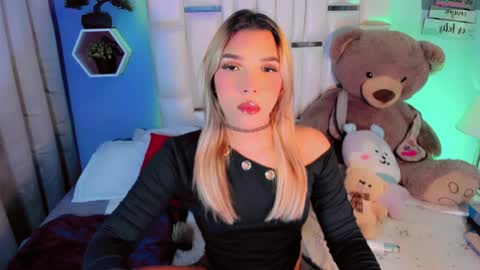 Steisee Reyes online show from May 31, 9:51 am