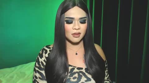 JADE ELYSE online show from December 7, 8:11 pm