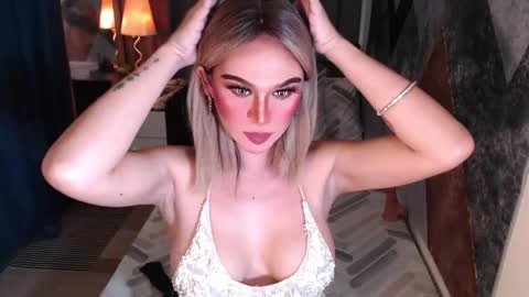 CARMINA online show from March 27, 3:20 am