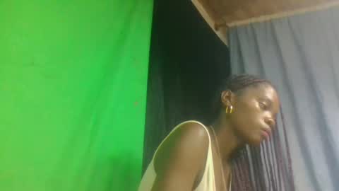 surbelle online show from April 11, 6:00 pm