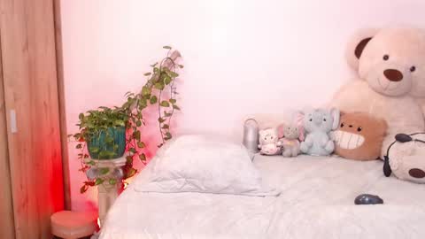 LISSA online show from October 3, 4:56 am