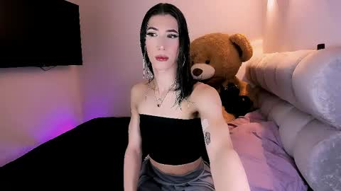 Sweet Fhalon online show from April 15, 11:15 am