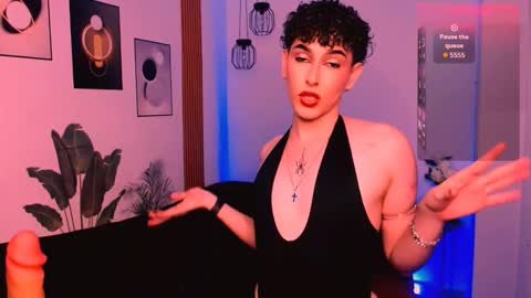 SWEETJAMES  online show from November 18, 9:37 pm