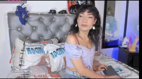 Snapshot of sweetsamy39715 chatting on January 7, 1:54 pm sweetsamy39715 online show from January 7, 1:54 pm