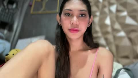 yanny online show from September 10, 8:19 pm