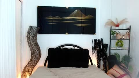 sweetzia online show from December 21, 12:33 pm