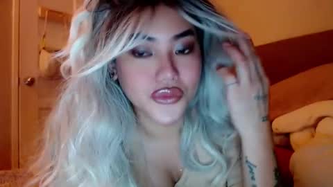 Lena online show from December 3, 3:50 pm