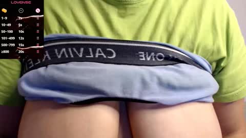 tarrant_ online show from January 16, 1:03 am