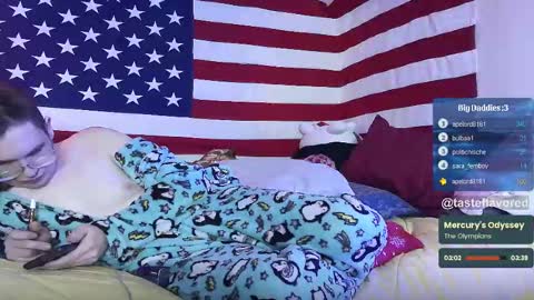 Snapshot of tasteflavored_femboy chatting on February 25, 7:14 pm Taste online show from February 25, 7:14 pm