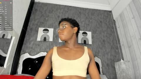 teylor online show from April 5, 8:07 pm