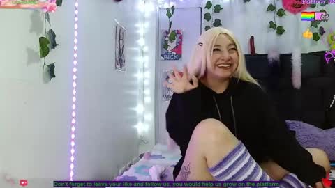 the_lesbian_game online show from April 19, 6:10 pm