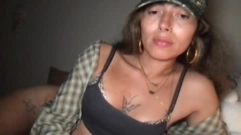 therain222 online show from August 2, 6:57 am