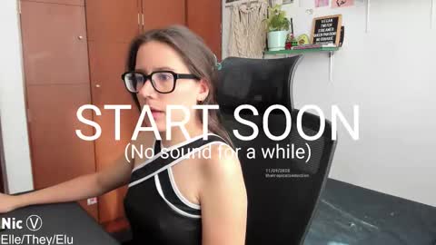Snapshot of thetropicalseduction chatting on September 11, 12:46 pm Nicole   TheyElleElu online show from September 11, 12:46 pm