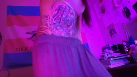 snacks online show from December 4, 9:40 pm