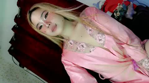 tight_elliana online show from June 21, 10:51 am