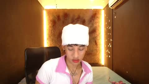 tommy_sweet1 online show from January 12, 2:24 am