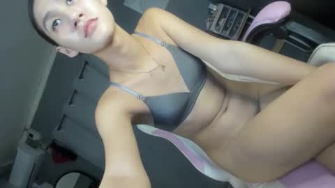 Snapshot of transbigcockrhian chatting on October 15, 3:34 pm Rhiane online show from October 15, 3:34 pm
