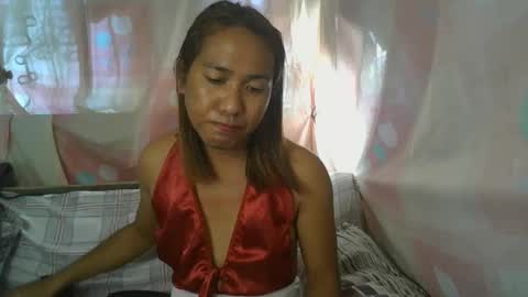 Snapshot of transhottie28 chatting on March 5, 12:24 am transhottie28 online show from March 5, 12:24 am
