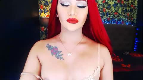 KYLIE BELLA  TS online show from December 2, 8:06 pm