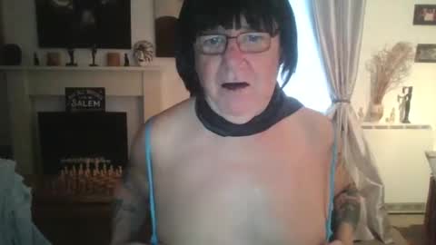 trinity1011 online show from March 11, 6:43 am