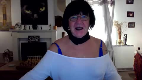 trinity1011 online show from October 26, 7:26 am