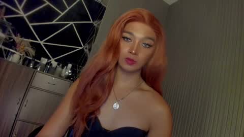 Ms Ella online show from January 29, 3:58 pm