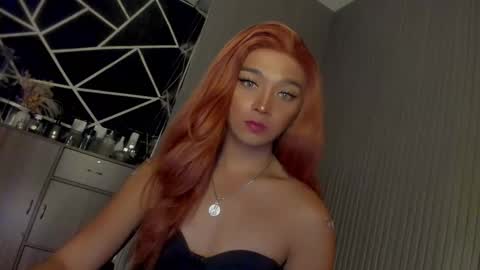 Ms Ella online show from February 3, 3:17 pm