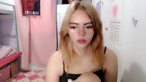 Snapshot of ts_vexana chatting on January 8, 1:00 am Dhalia online show from January 8, 1:00 am