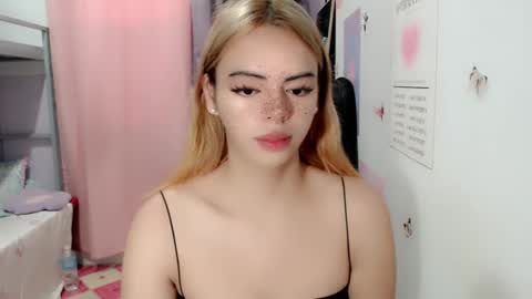 Snapshot of ts_vexana chatting on January 16, 1:06 am Dhalia online show from January 16, 1:06 am