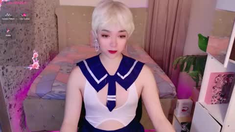 ts_yoshi_ online show from February 4, 7:51 pm