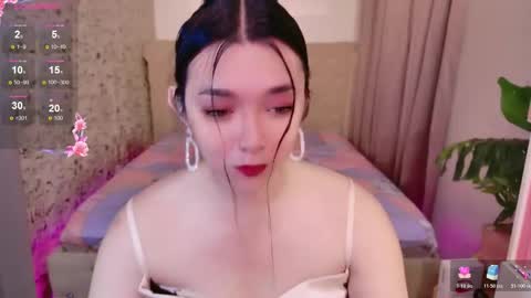 ts_yoshi_ online show from February 6, 8:47 pm