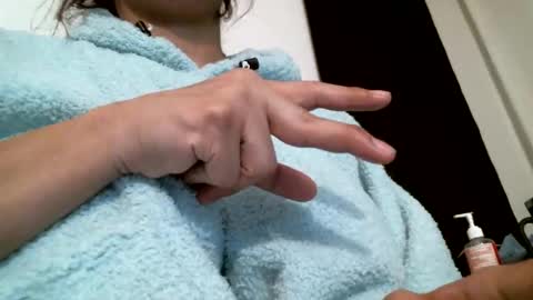 Snapshot of tsbellaflor chatting on February 4, 8:28 pm Bella online show from February 4, 8:28 pm