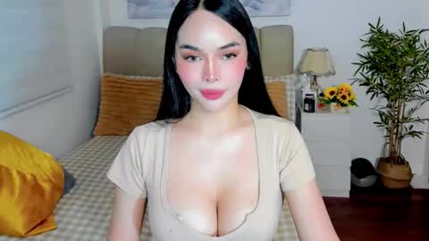 Graciella online show from April 1, 7:10 am