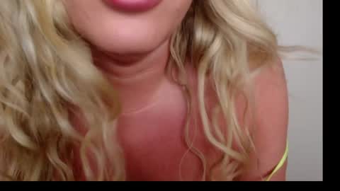 Snapshot of tssabrinaxxx chatting on January 21, 8:00 pm Sabrina Ravndahl online show from January 21, 8:00 pm