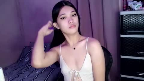 Snapshot of tyladine chatting on October 10, 10:27 am tyladine online show from October 10, 10:27 am