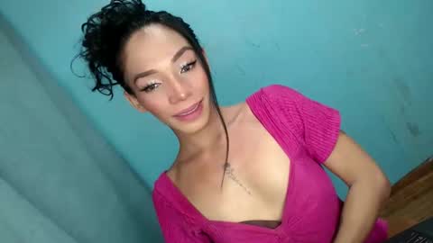 LOVELY JANE online show from December 3, 12:15 am