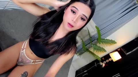 unforgetableasiancock online show from January 8, 4:27 am