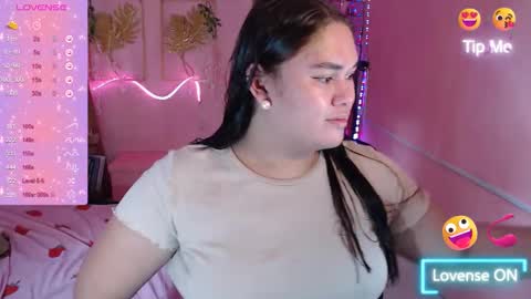 Snapshot of ur_baby_rebbecca chatting on January 21, 2:11 am SINGLE online show from January 21, 2:11 am