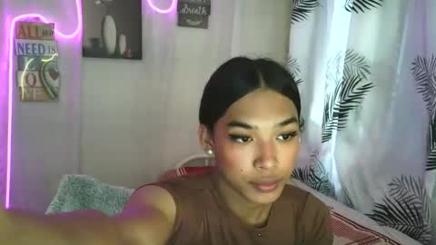 Ms. Criza online show from April 3, 3:16 am