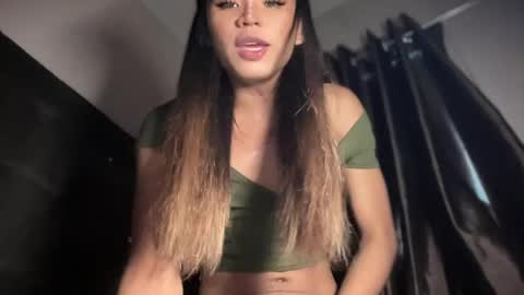 ur_new_obsession online show from April 14, 3:22 am