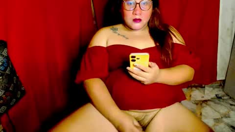 pretitit micole online show from March 26, 10:08 am