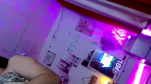 HelloIm  Queenny online show from April 3, 1:59 am