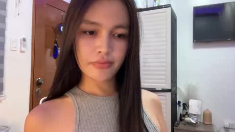 Amira online show from October 23, 2:04 am